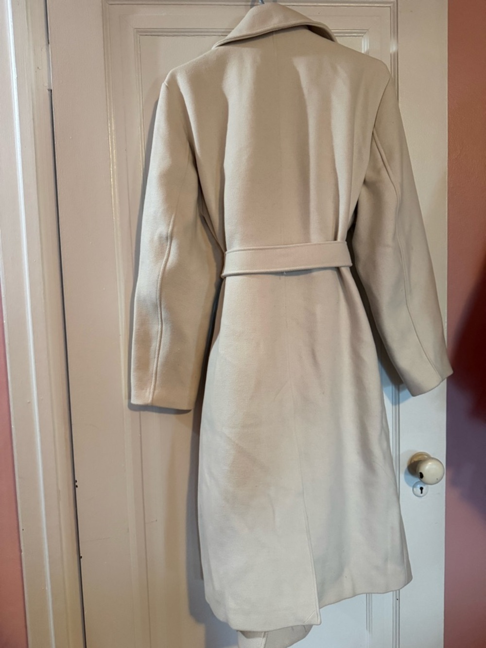 H&M Cream Belted Coat with Label Detail - Picture 4 of 10